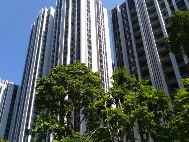 汇信华府 中楼层带精装修3房 87方只卖98万 证过两年唯一 送全屋新