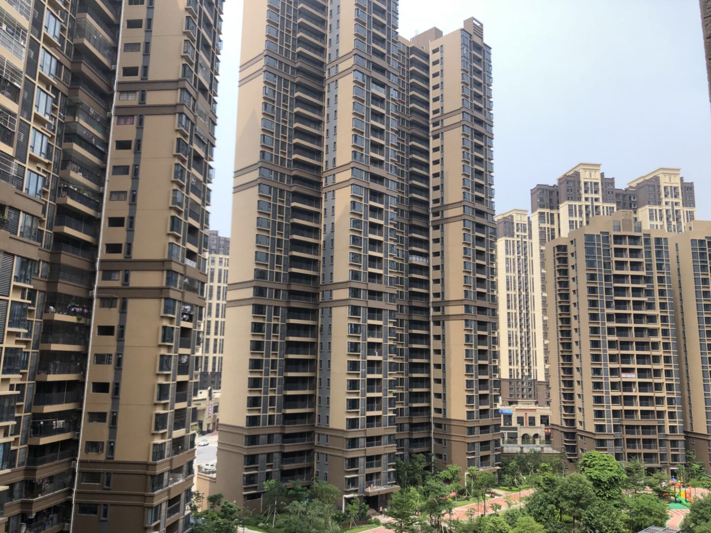 万达华府 业主等钱周转,房产证以出 产权清晰放心房子 9500一方 新城