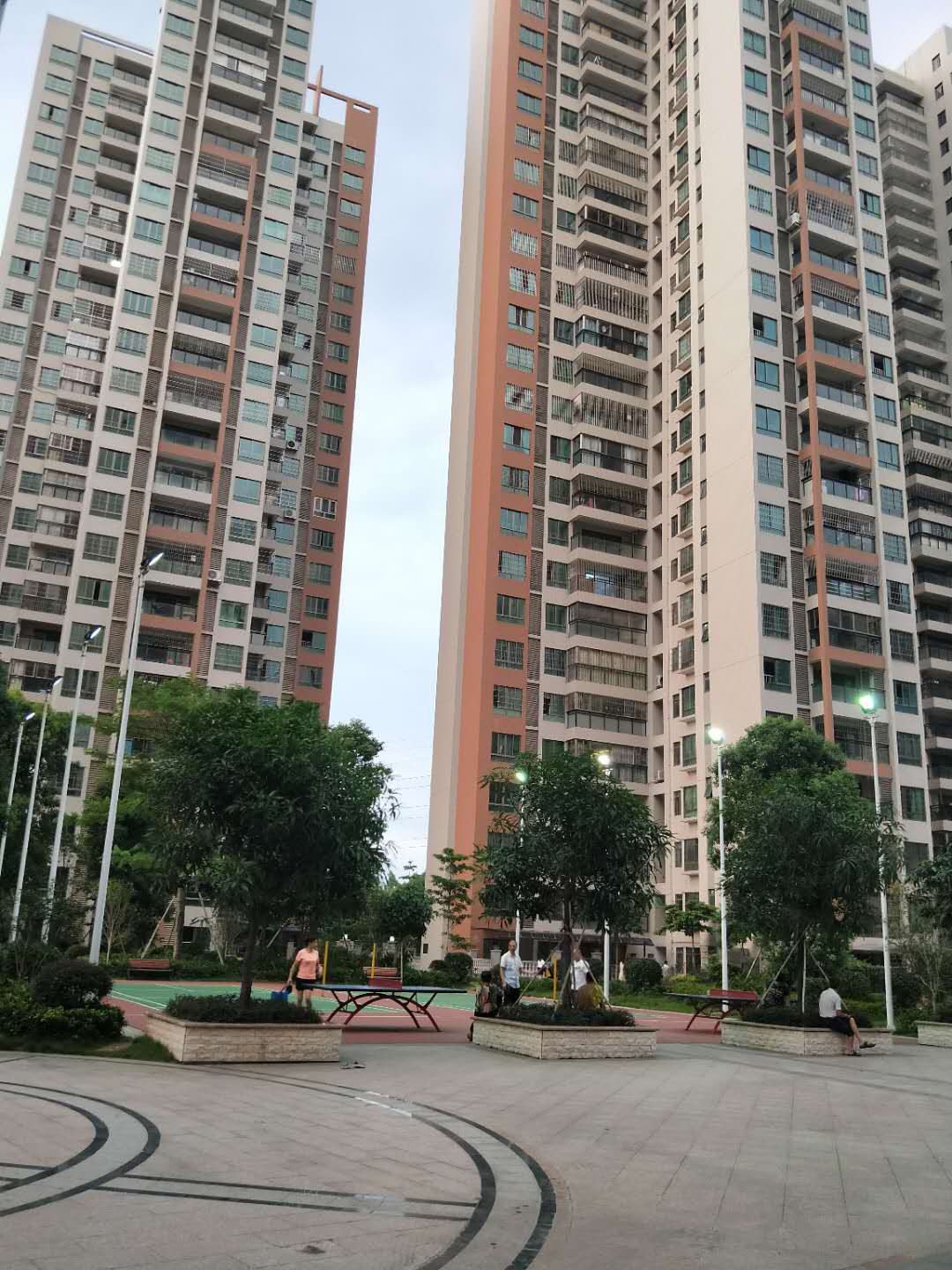 恒达花园,毗邻三水广场,西南公园