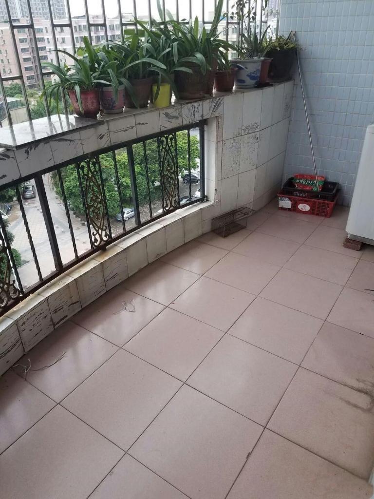 半江花园 精装三房 售73万各付各税 看房方便-新三水房产网