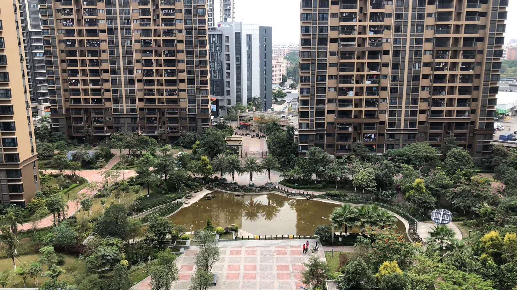 三水新城万景豪园中层105方3 2,毛坯,南北通透,采光靓布局好,各税115