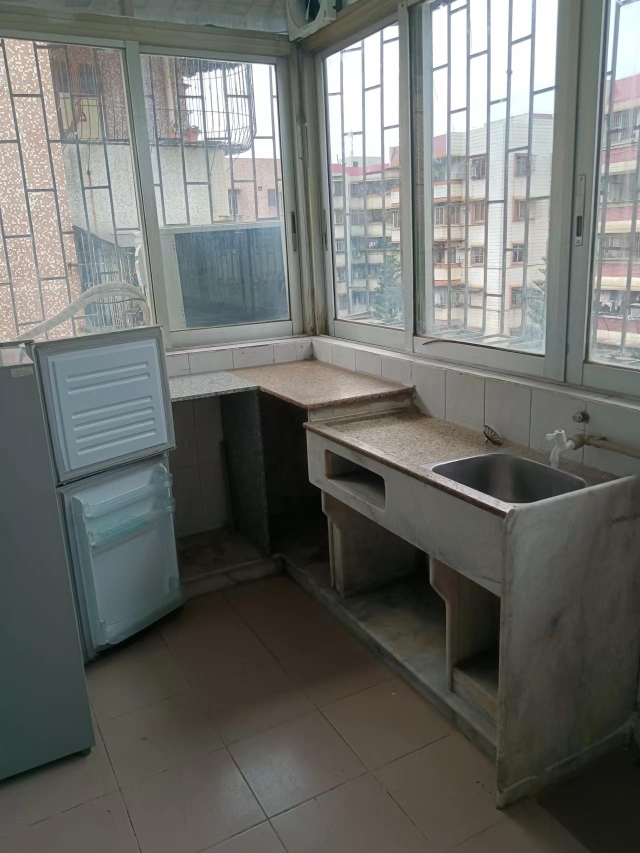 出租三水商业城1室0厅1卫23平米500元/月住宅