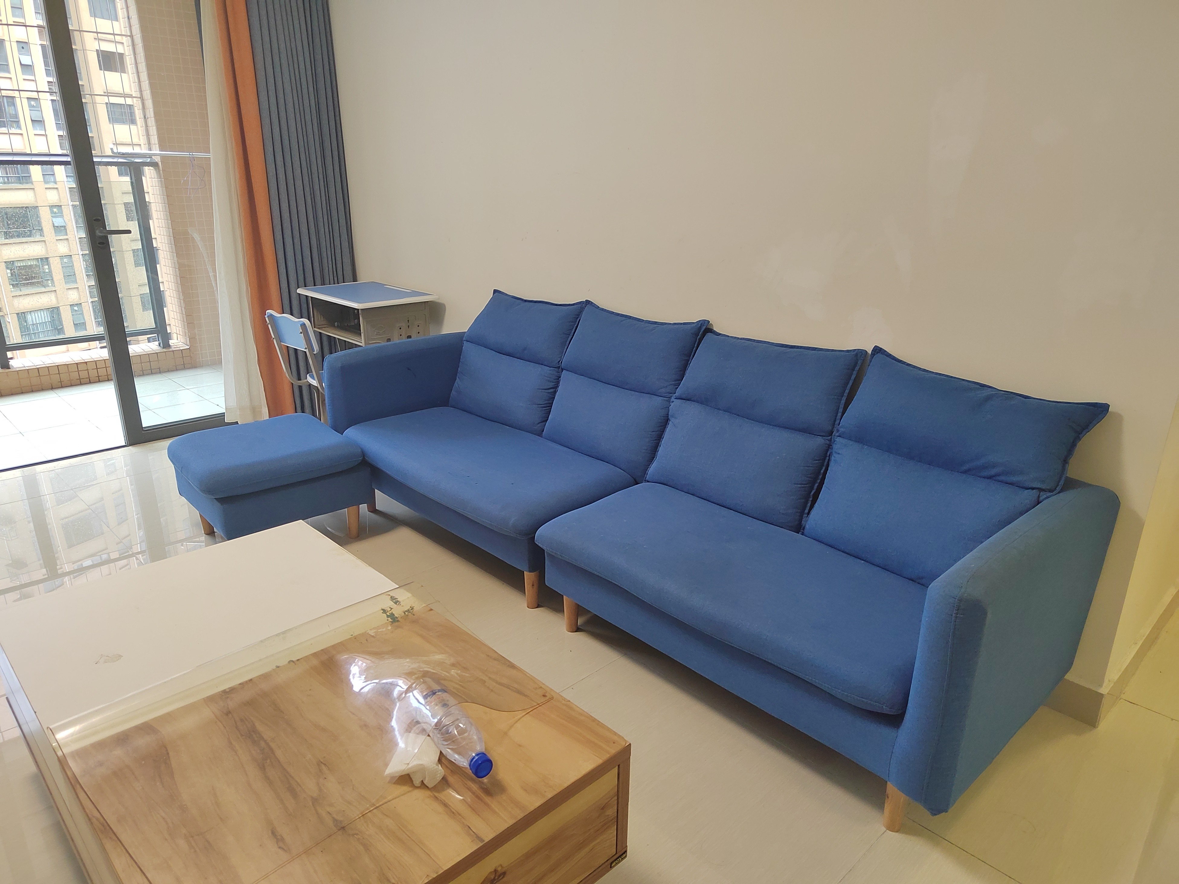 三水新动力广场附近鸿安花园3室2厅2卫1500元/月