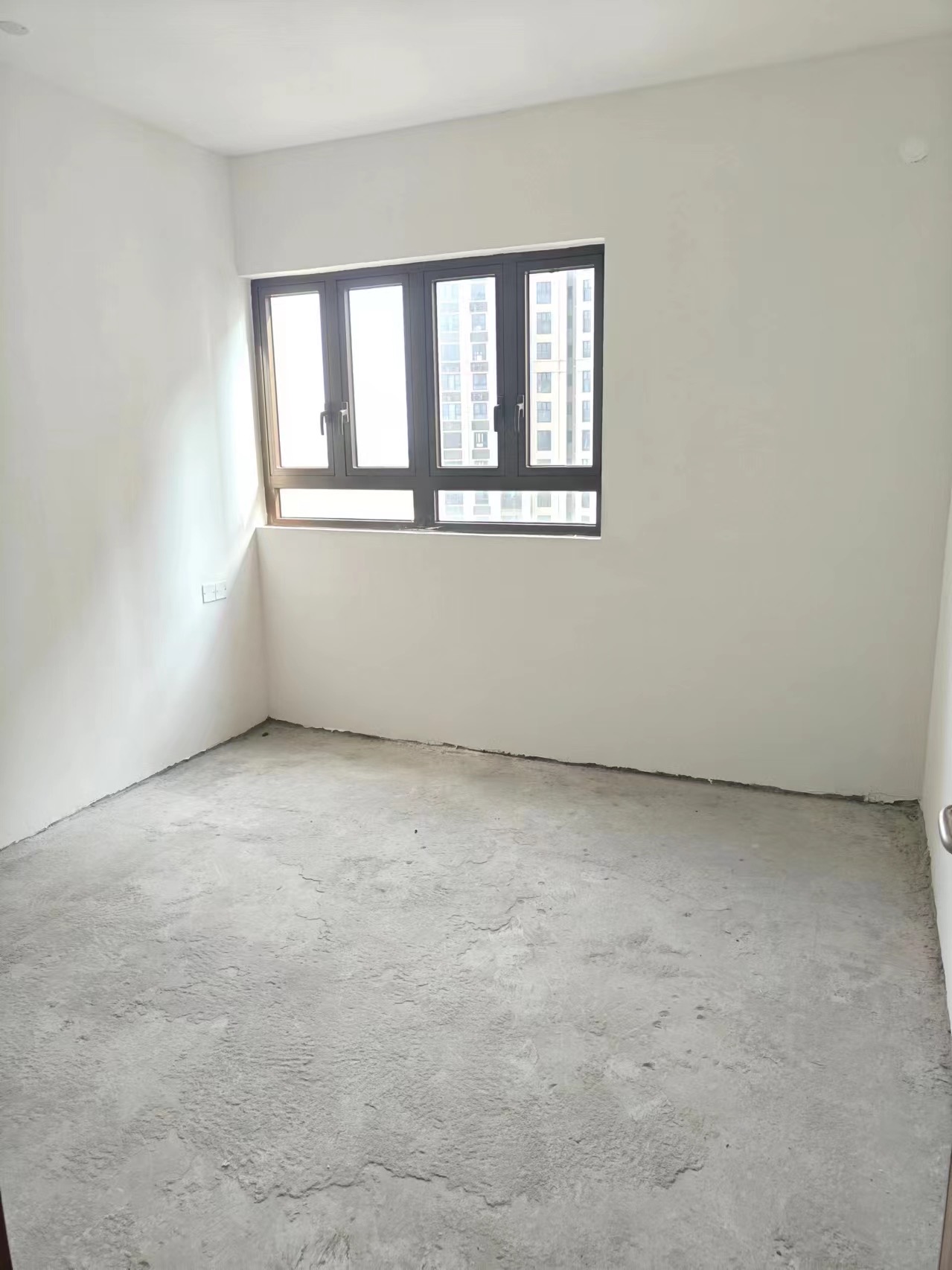 出售 雅居乐 融创 三江府4室2厅2卫129平米98万住宅