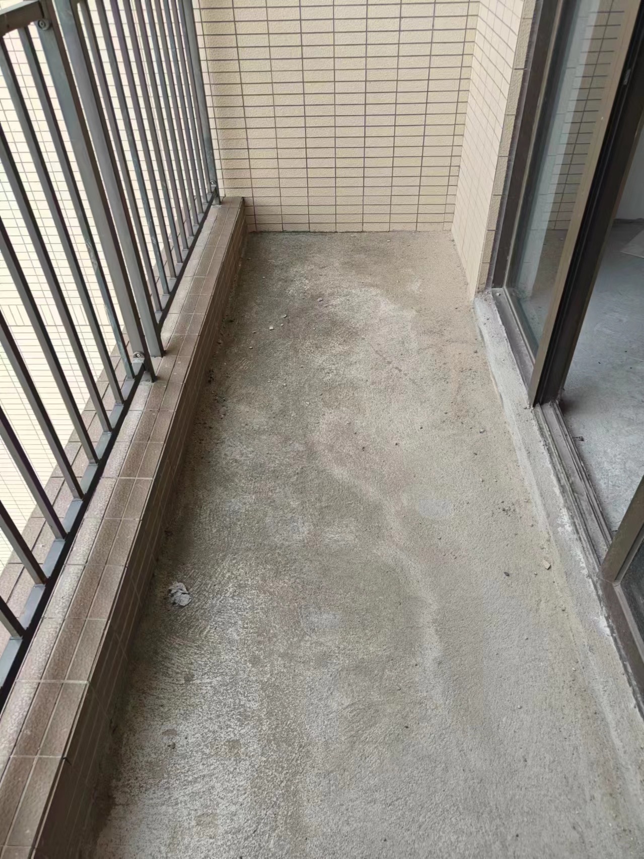 出售 雅居乐 融创 三江府4室2厅2卫129平米98万住宅