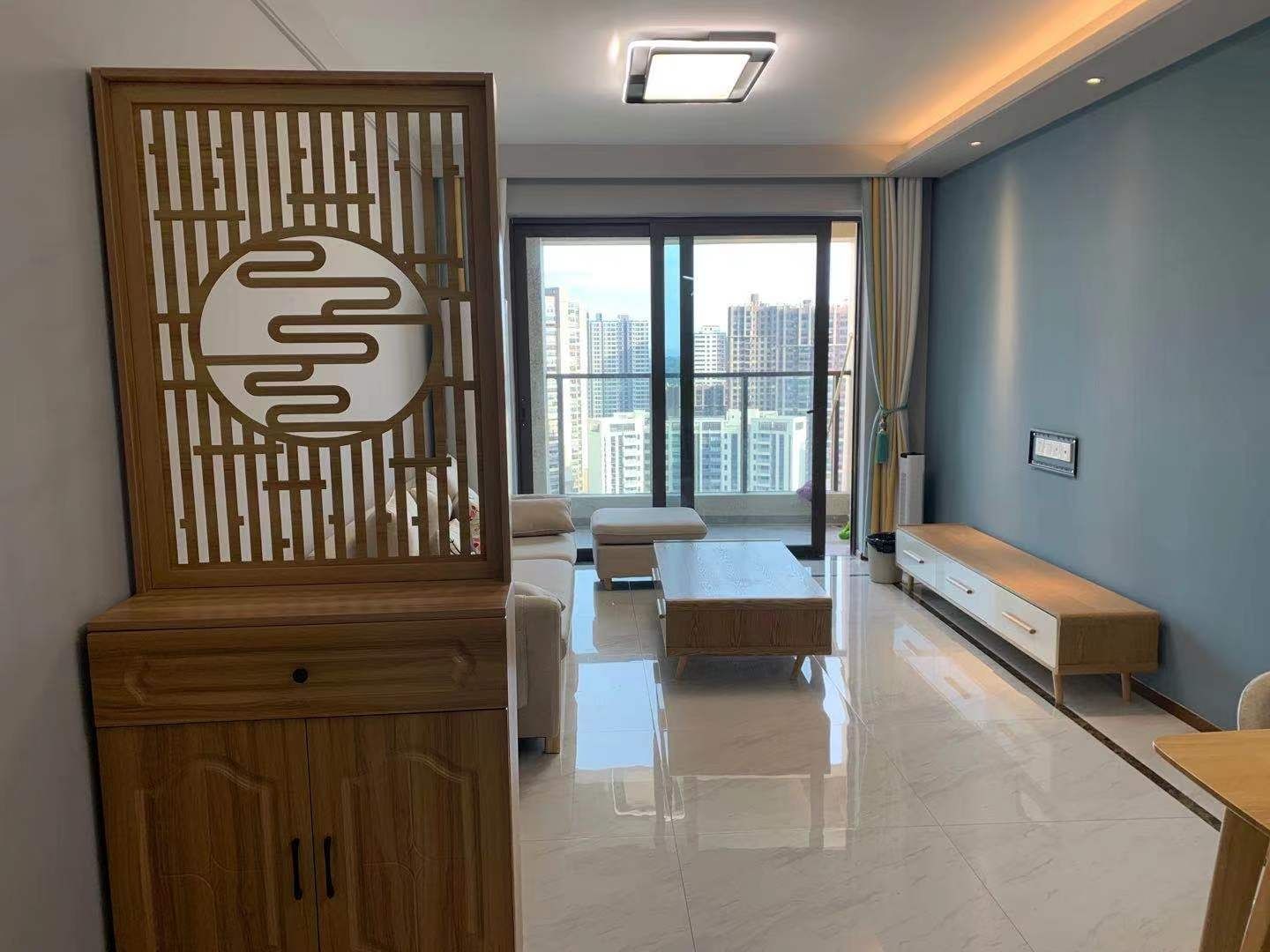 出租汇信华府3室2厅2卫87平米1500元/月住宅