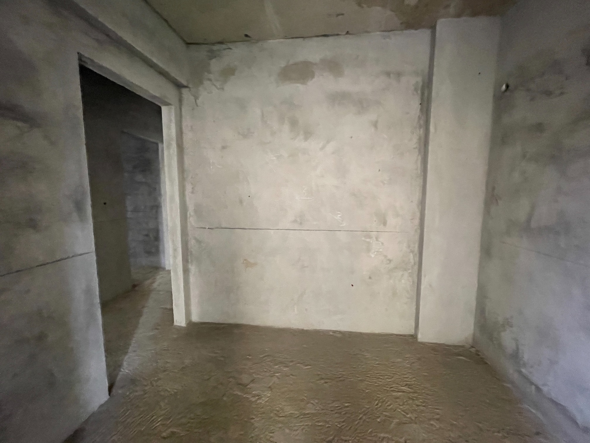 低楼层毛胚窗景房，博雅滨江4室2厅2卫，适合全家人居住，花园式小区环境好，诚心出