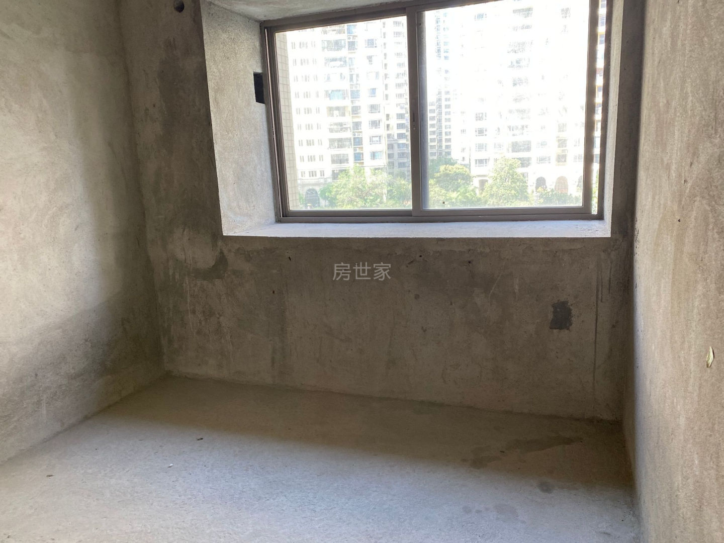 博雅滨江 成熟小区 停车方便 交通便捷 南向采光好 随时看房