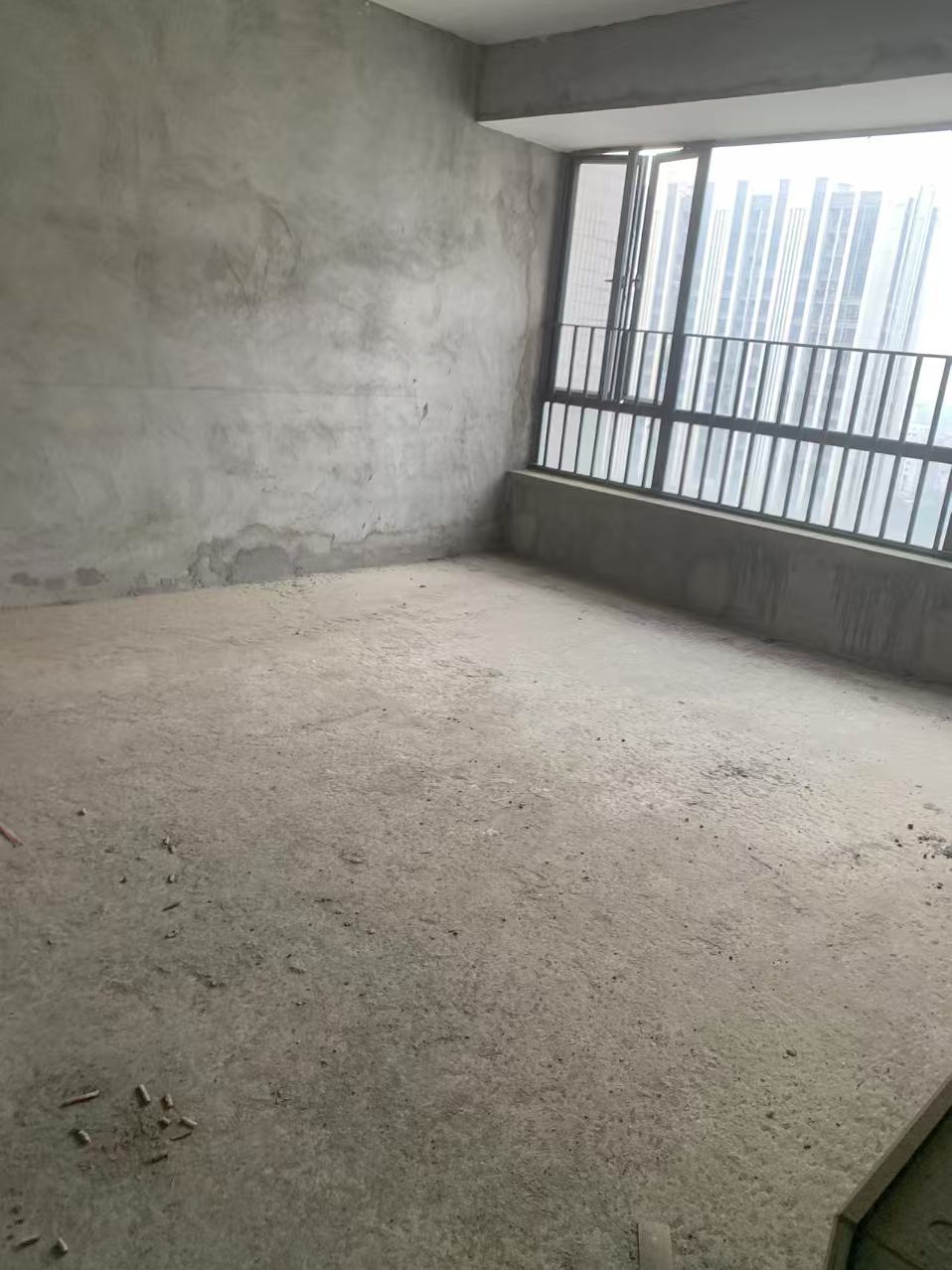 业主急售 高层无遮挡 四房两卫 配套齐全 户型实用 看房方便